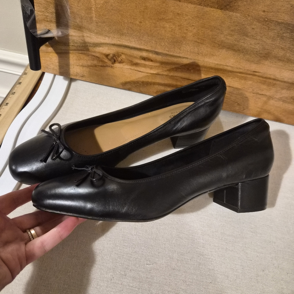 Clarks New Black Leather Casual Shoes Office Heels NWOT Sz 12 - Picture 11 of 11